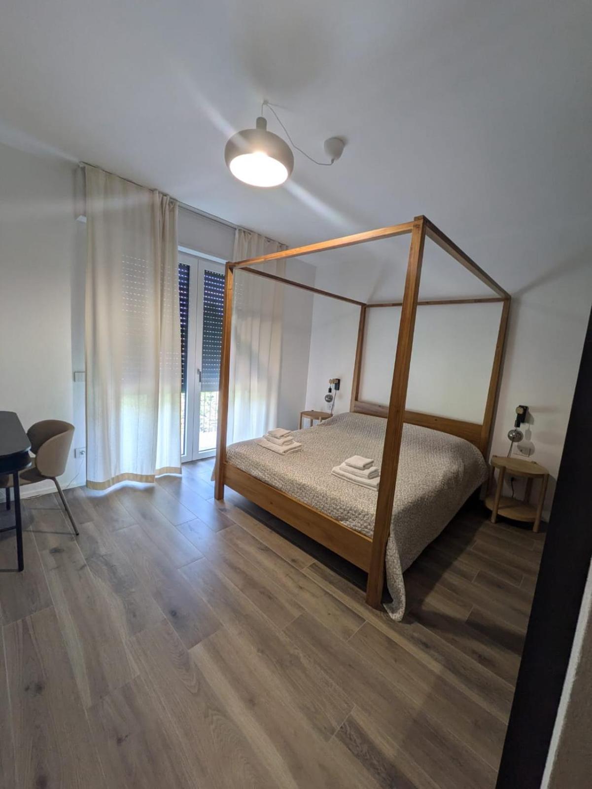 B&B Colori Del Lago Brebbia Luaran gambar