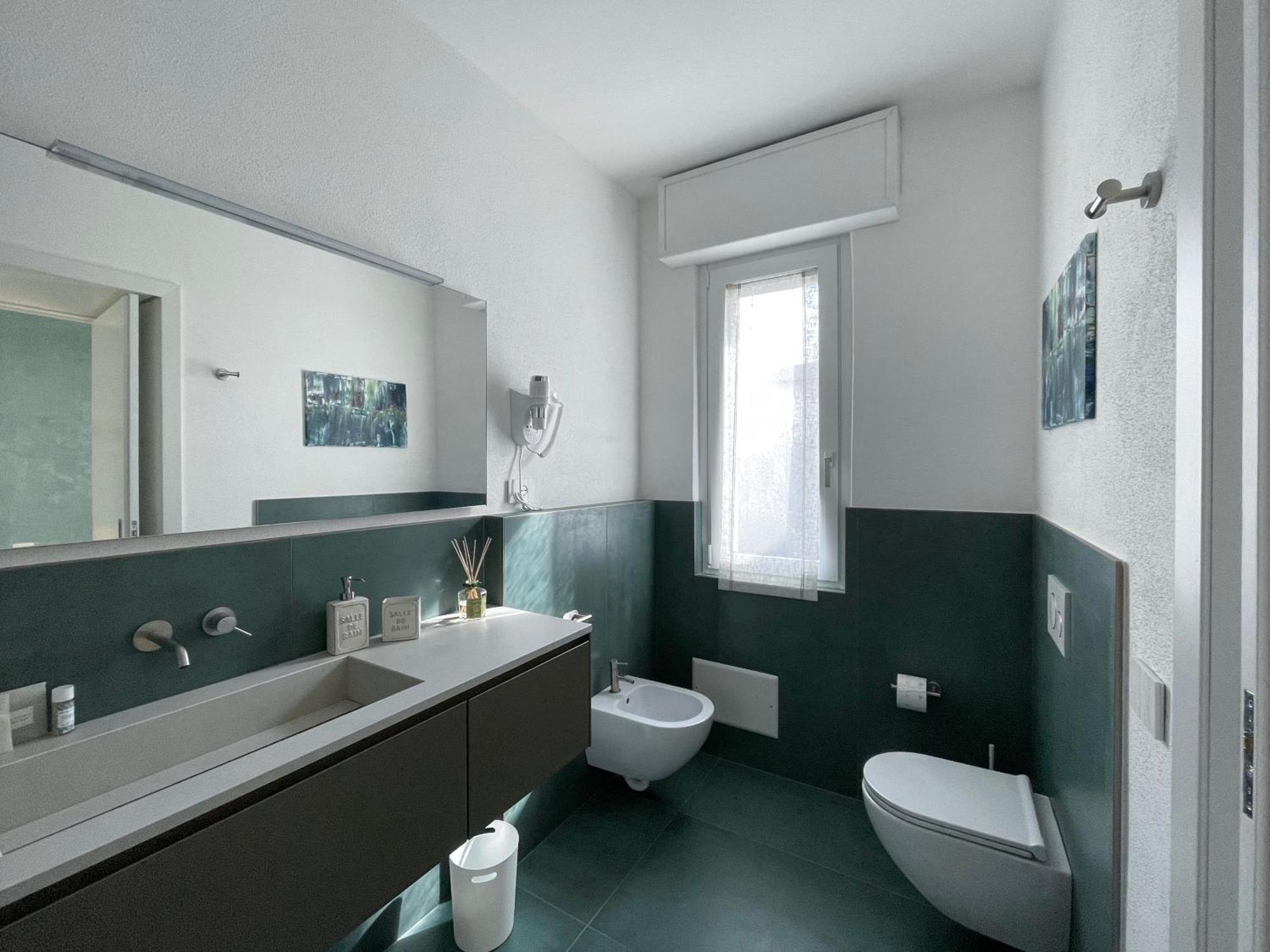 B&B Colori Del Lago Brebbia Luaran gambar